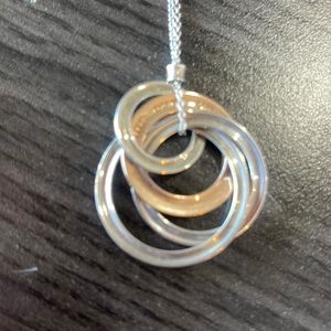 Beautiful Tiffany’s & co necklace. Great condition